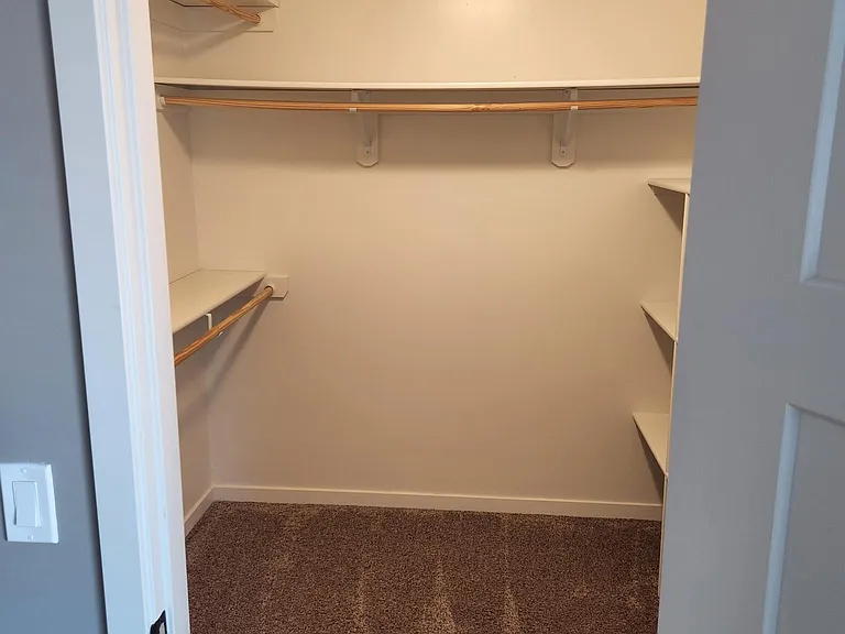 1526 Bristol St — Photo 12