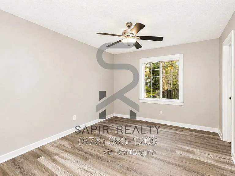 2065 Alison Ct SW #4 — Photo 5