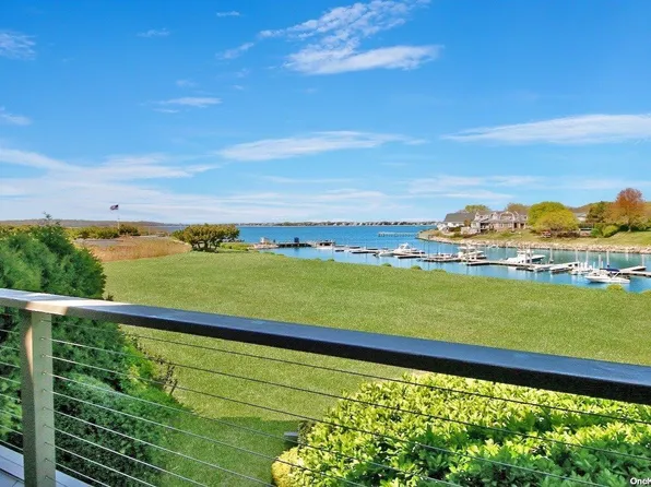 3 Lord Joes Lndg #3, Northport, NY 11768