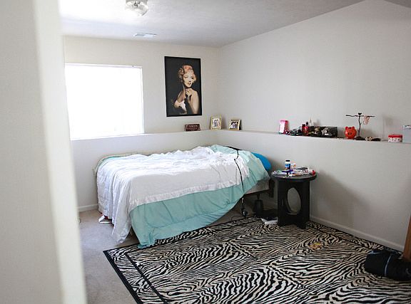 5th image of 105 N Kendall Ave