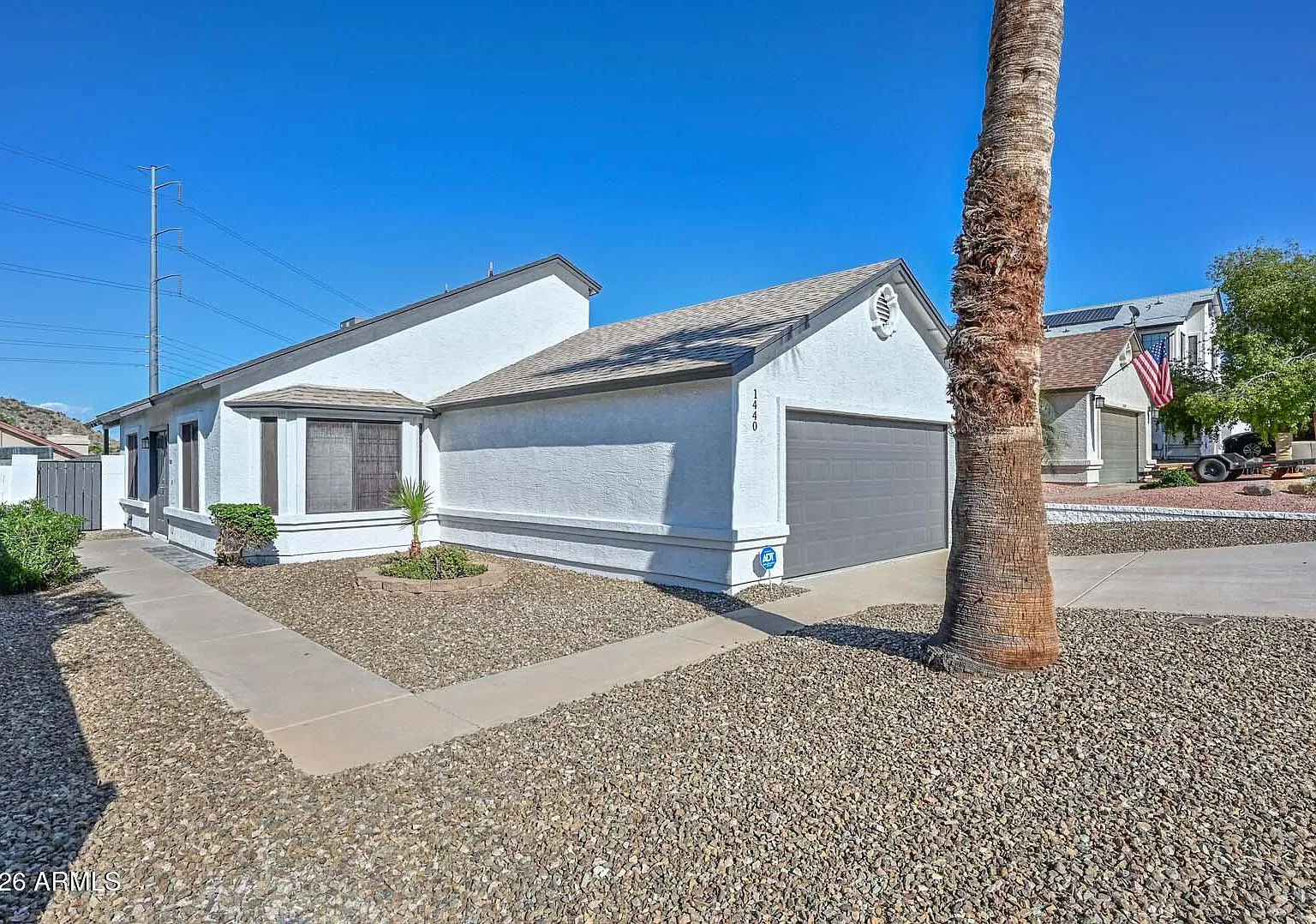 3 bed, 2.0 bath, 1632 sqft, $2,500 — Photo 2