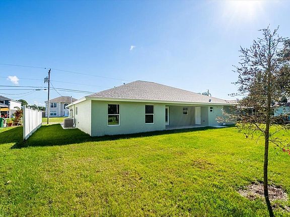 4th image of 3866 SW Chaffin St