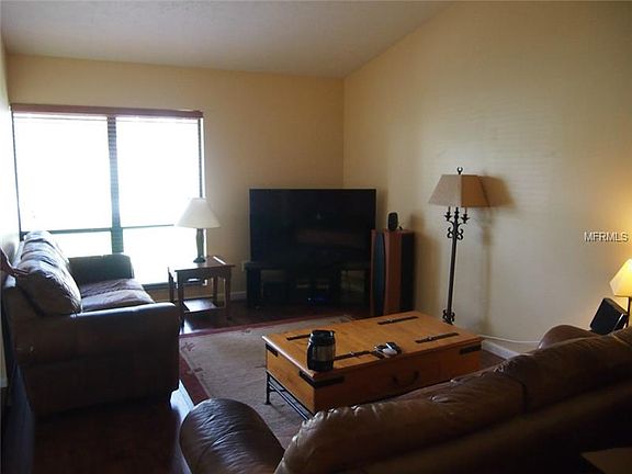 5th image of 4904 Country Hills Dr