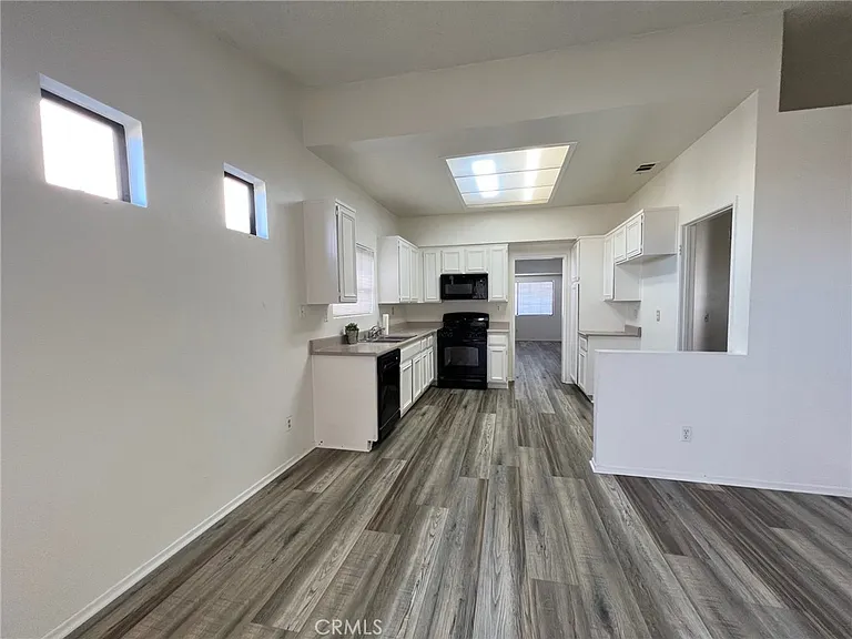 12184 Cobblestone Dr — Photo 10