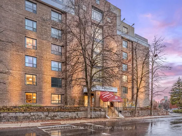 30 Charlevoix St #203, Ottawa, ON K1L 8K5