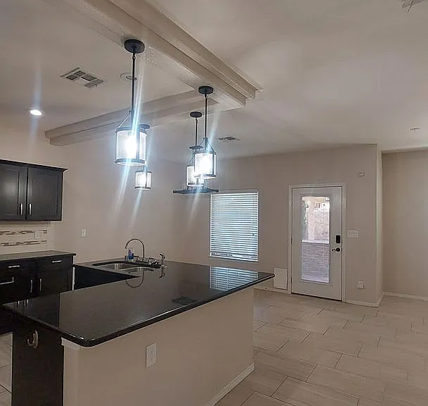 800 Caterick St — Photo 64