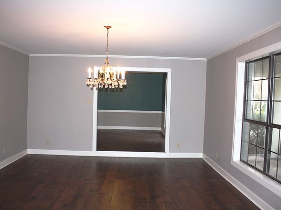 3rd image of 2606 Birchwood Dr #1