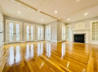 28 Wolcott Rd #0, Chestnut Hill, MA 02467