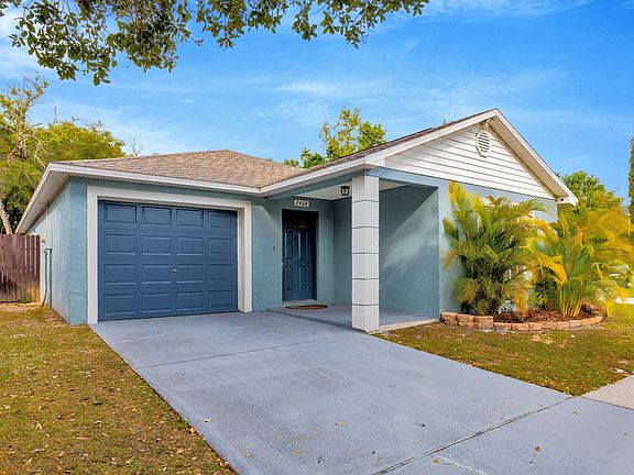 2nd image of 2408 Camden Oaks Pl