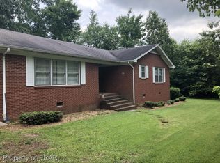 46 Jordan Ln, Sanford, NC 27330