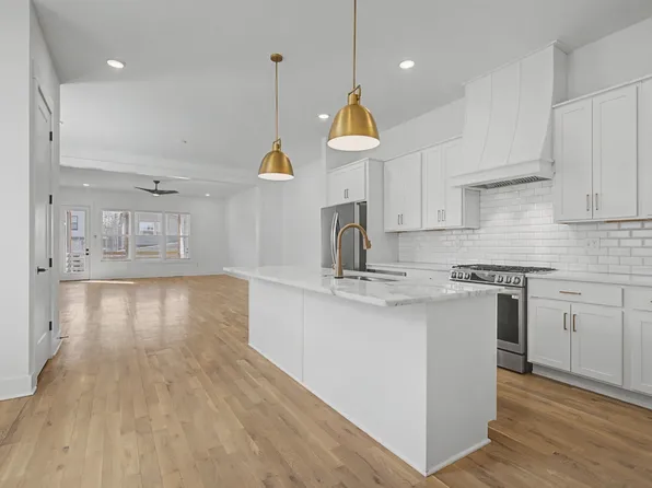 1909A 15th Ave N, Nashville, TN 37208