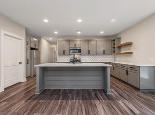 305 Live Oak St, College Station, TX 77840