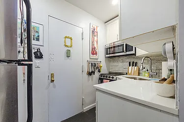 Rented by Rita S Citrin, LREB