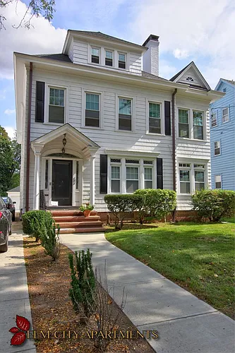 655 Whitney Avenue Photo 1