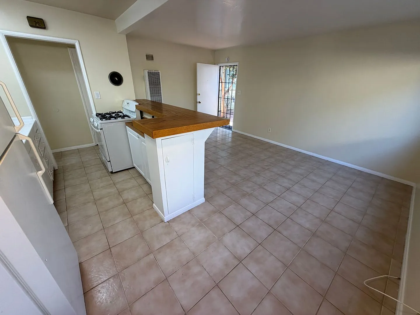 0150 — Photo 3