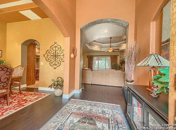 4th image of 125 Circle Six Dr