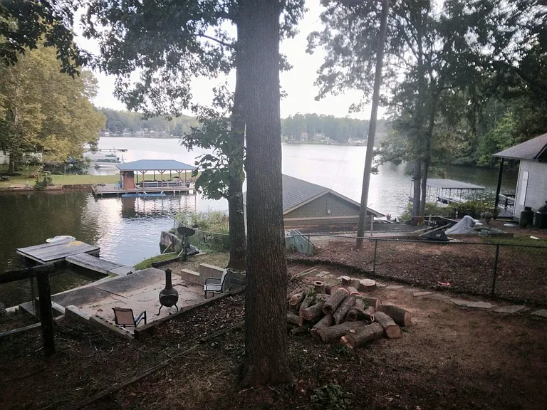 256 Cochran Rd — Photo 9