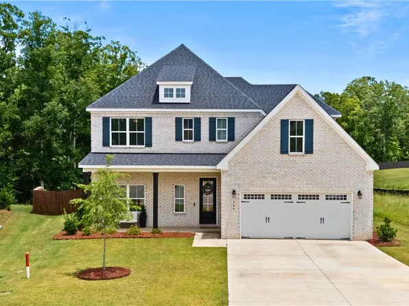 744 Manley St, Auburn, AL 36830