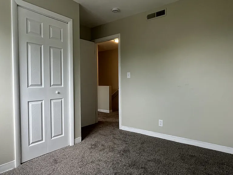 533 Saint Marys Dr — Photo 13