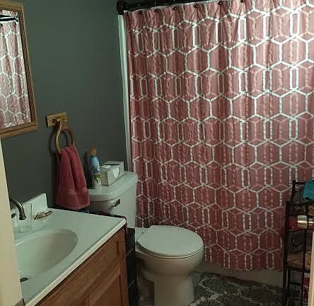 4th image of 250 Shawnee Dr #House