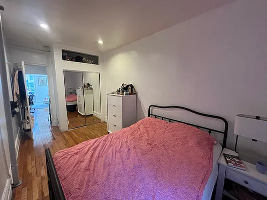 Rented by Green Line Realty | media 7