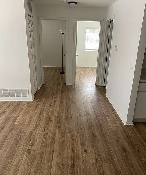503 Smith Dr #7 — Photo 2