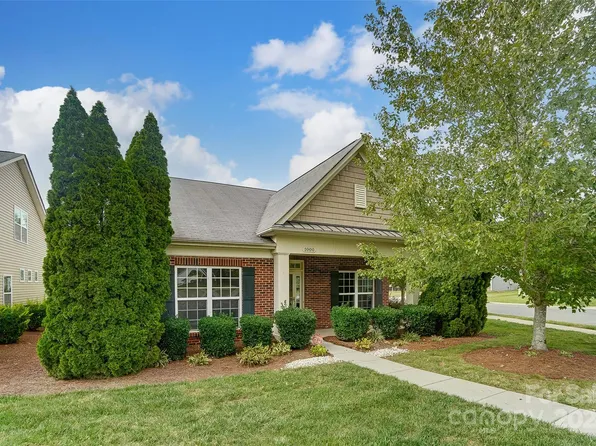 1000 Frances Knight Pl, Indian Trail, NC 28079