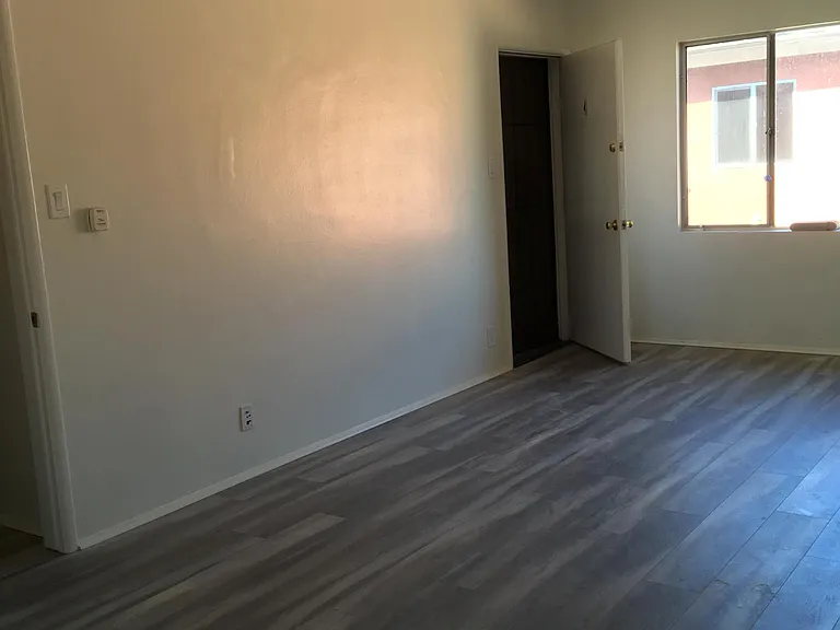 11702 Crenshaw Blvd #C — Photo 29