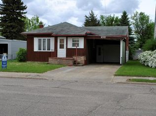 1011 Lavergne Ave, Grafton, ND 58237
