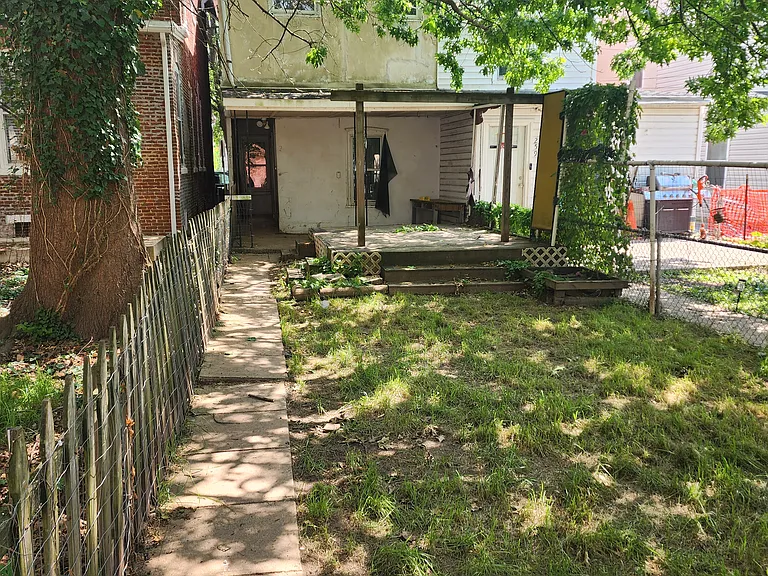261 Beech St — Photo 4
