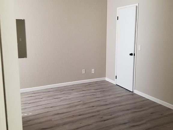 3rd image of 4901 E Calle Los Cerros #179