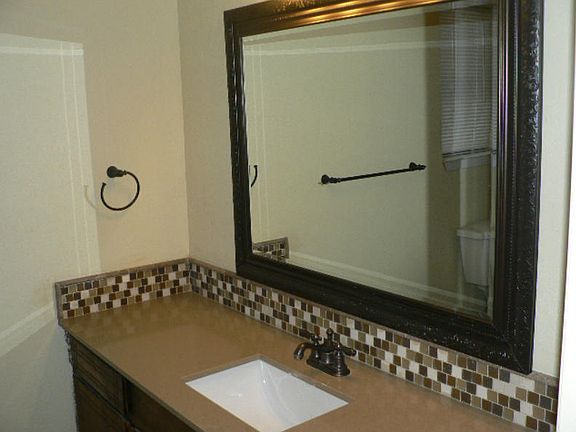 5th image of 4121 Sierra St