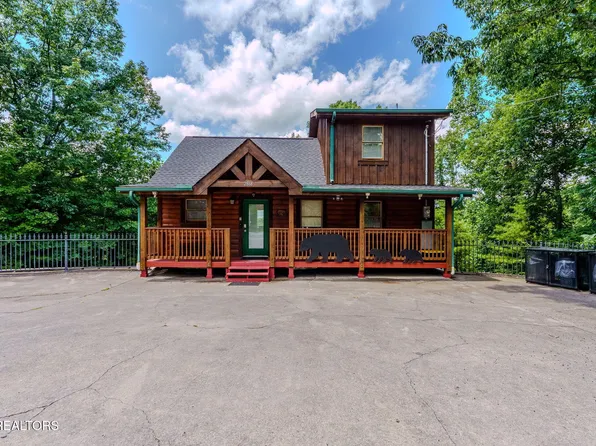 2868 Pine Haven Dr, Sevierville, TN 37862
