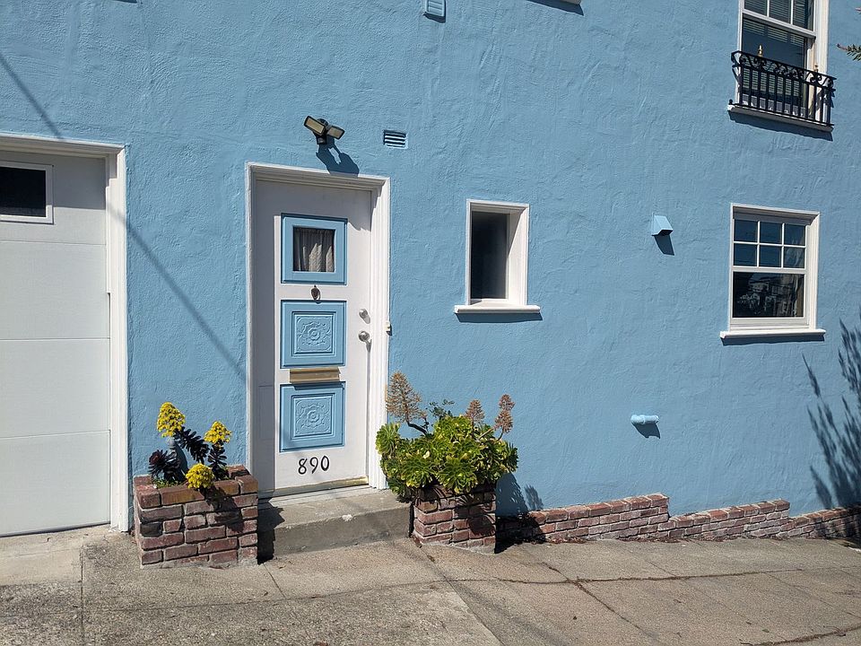 1st image of 890 Douglass St