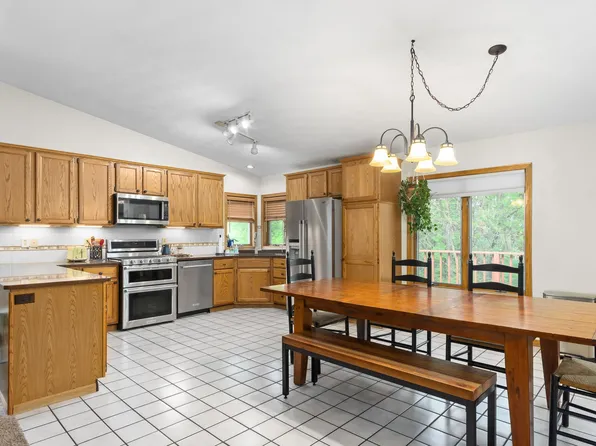 N7697 Indian Hls, Beaver Dam, WI 53916