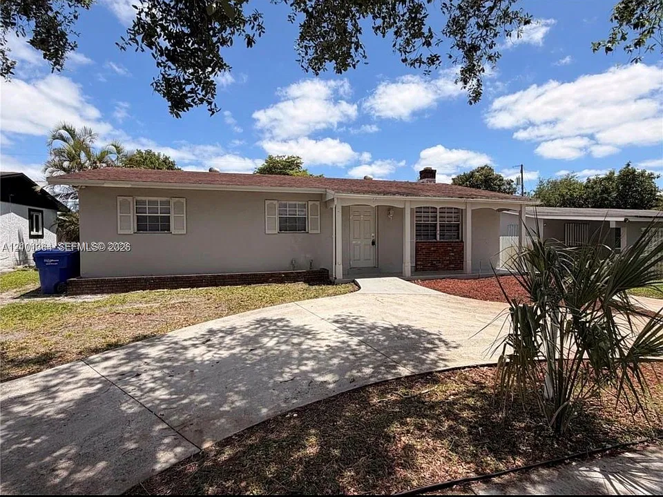 3011 NW 74th Ave
