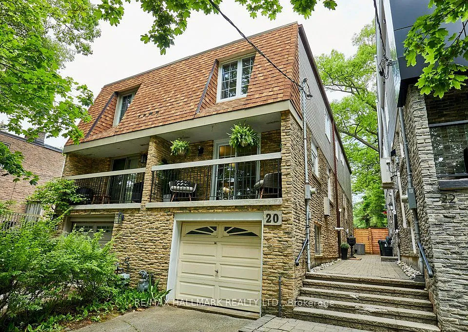 20 Pine Ave