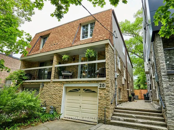 20 Pine Ave, Toronto, ON M4E 1L8
