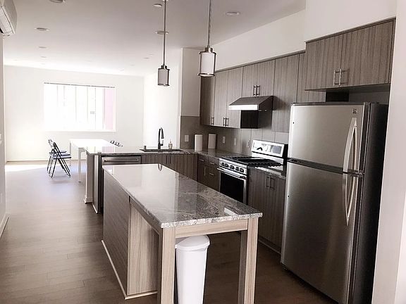 2nd image of 15781 NE 14th Aly