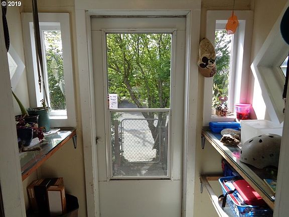 5th image of 63721 Harriet Rd