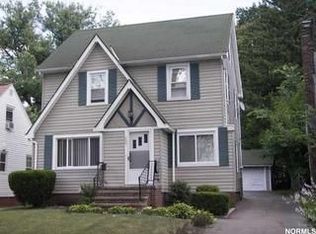 5247 Homewood Ave, Maple Heights, OH 44137