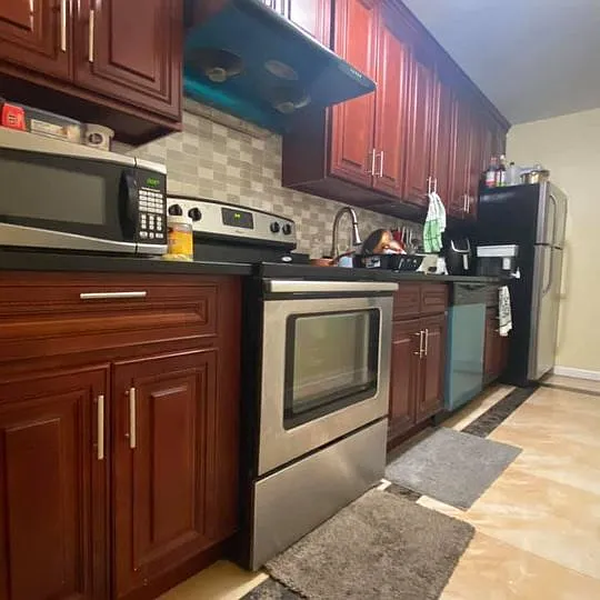 546 Summit Ave #201 — Photo 3