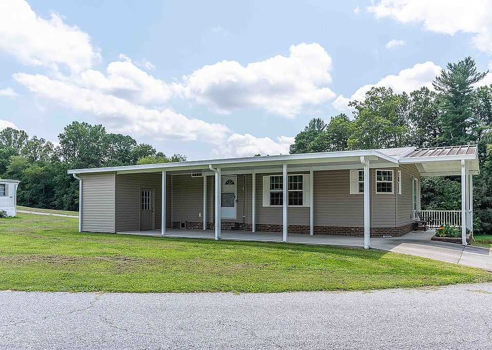 1st image of 26 Klondike Ln