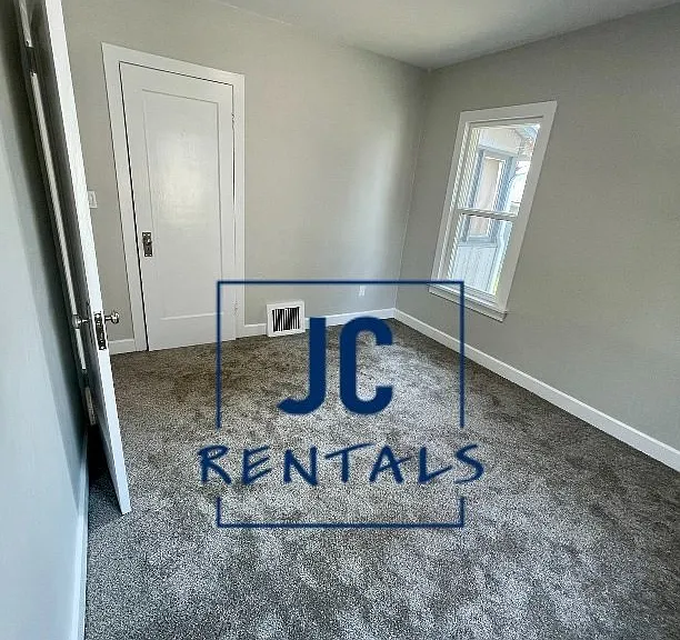 1522 Folsom Ave — Photo 7