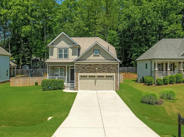 240 Paddy Ln, Youngsville, NC 27596