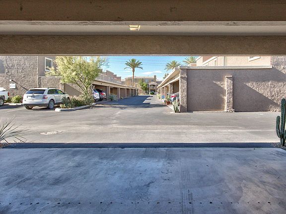 4th image of 4431 N 21st Pl #16
