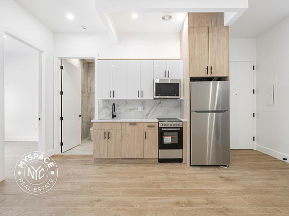 2nd image of 897 New York Ave #1LF