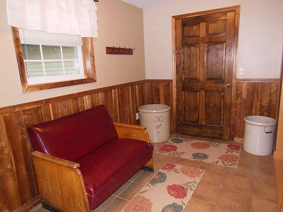 Tiled mudroom