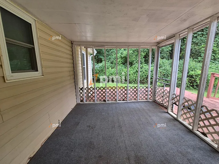 2 Pelham Ct — Photo 14