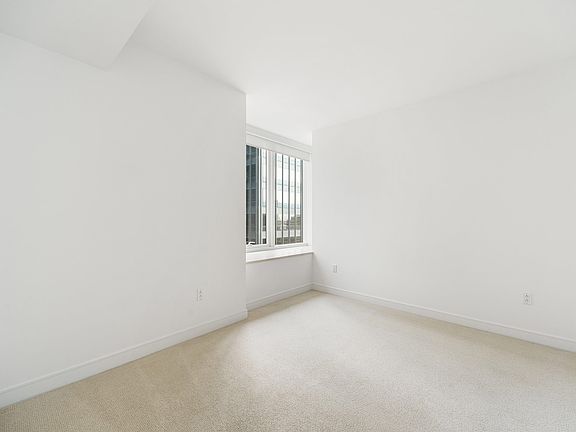 4th image of 301 Mission St APT 16B